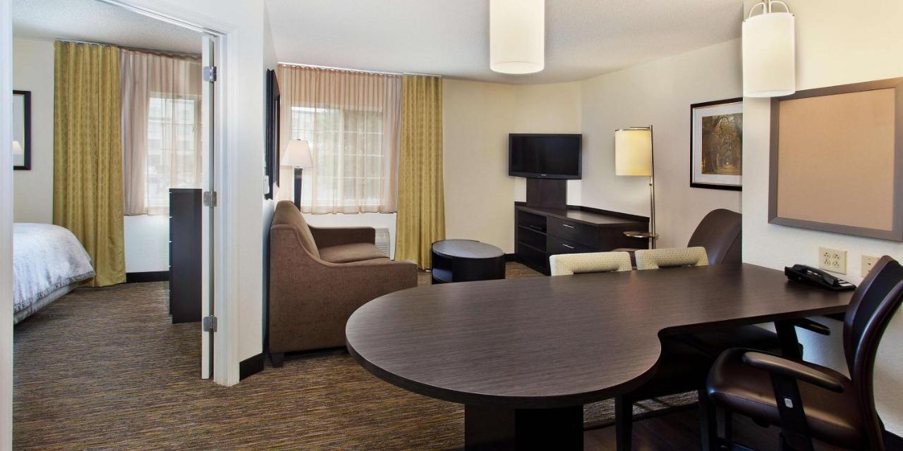 Sonesta Simply Suites Detroit Southfield Exterior photo